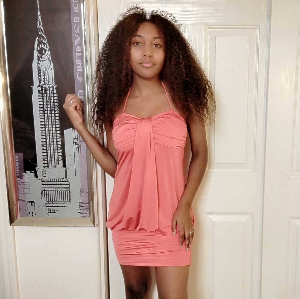 I am selling this coral dress